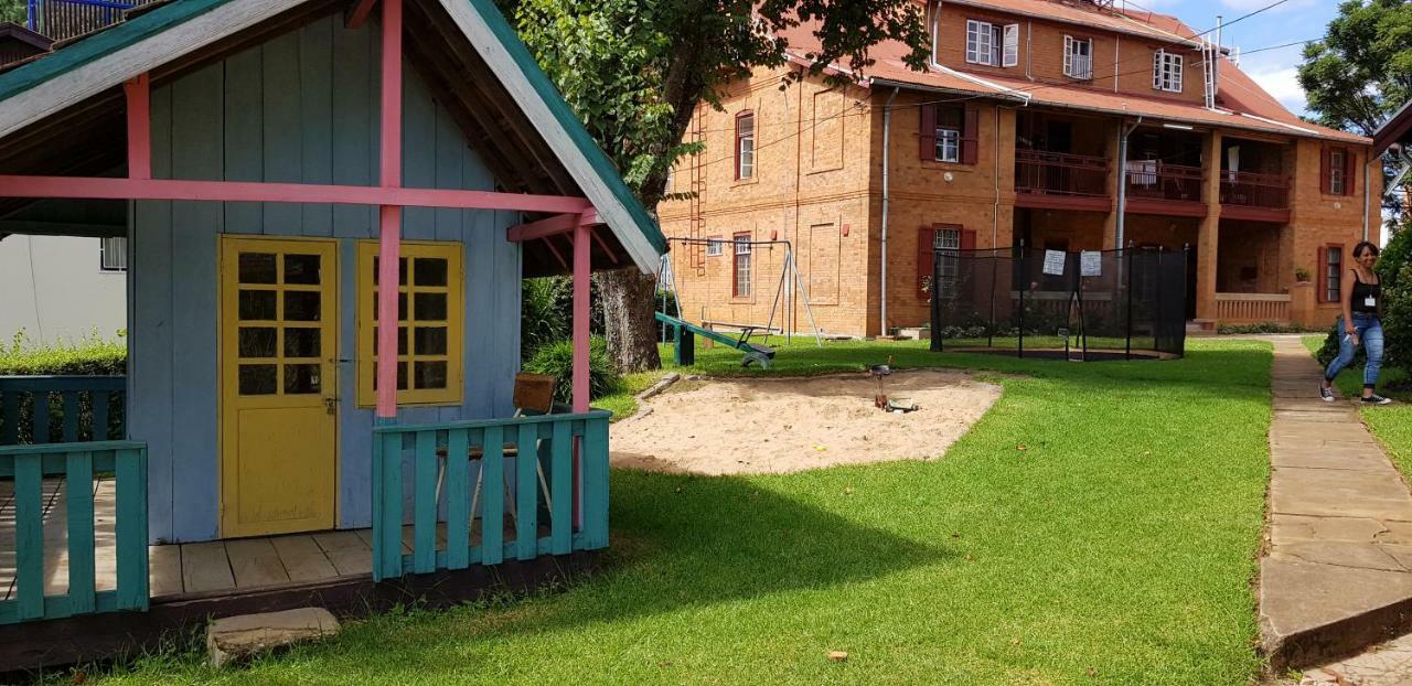 Lovasoa 4C Hotel Antsirabe Eksteriør billede