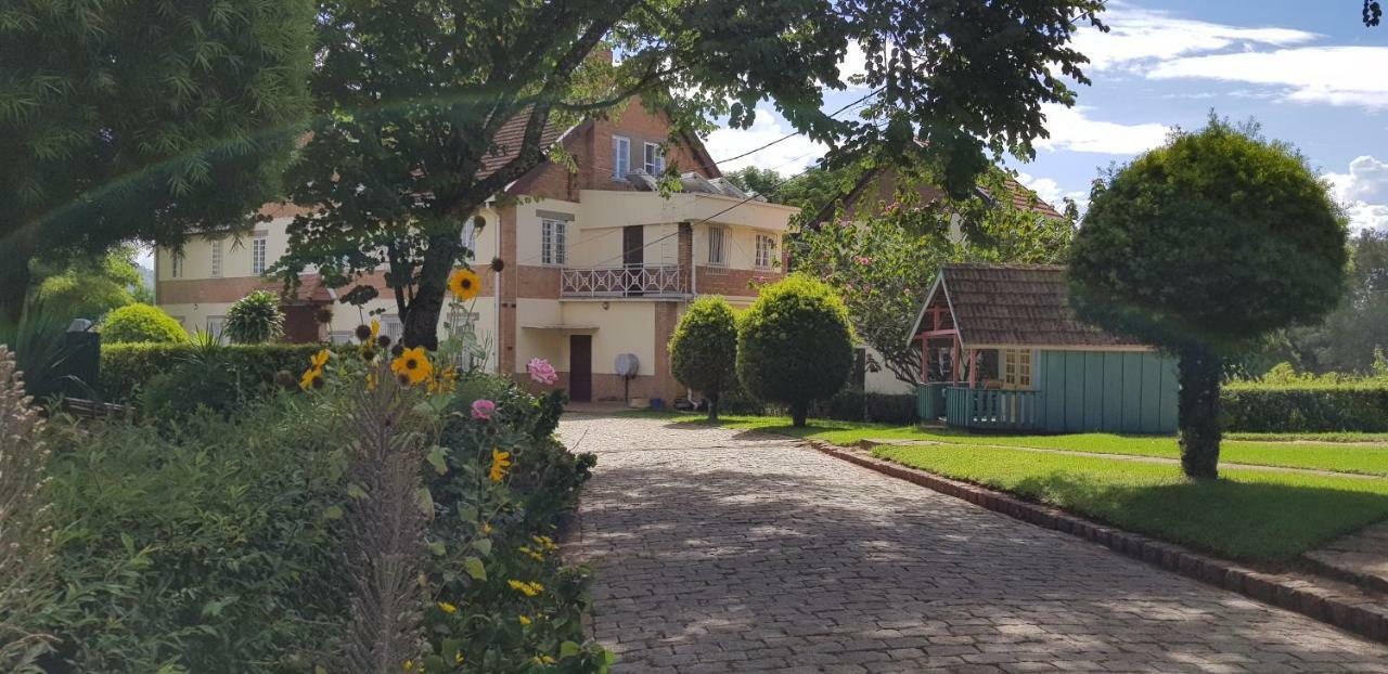 Lovasoa 4C Hotel Antsirabe Eksteriør billede