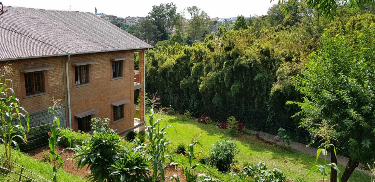Lovasoa 4C Hotel Antsirabe Eksteriør billede