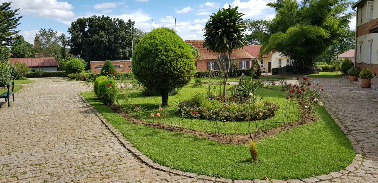 Lovasoa 4C Hotel Antsirabe Eksteriør billede